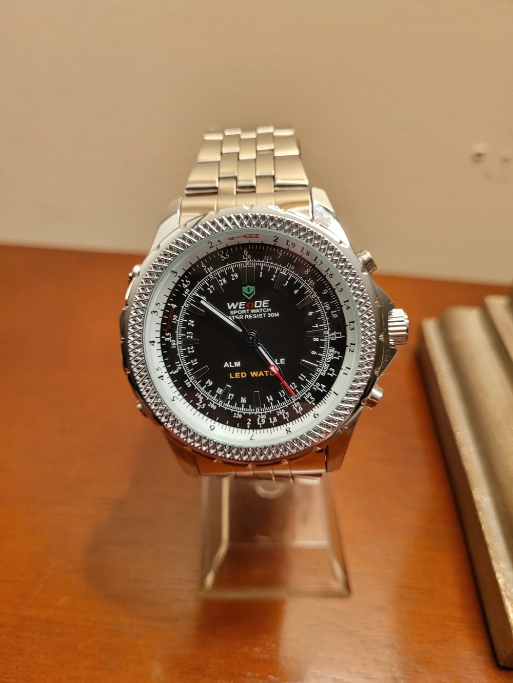 Brand New Black Weide Sport LED Men’s Fashion Watch with box
